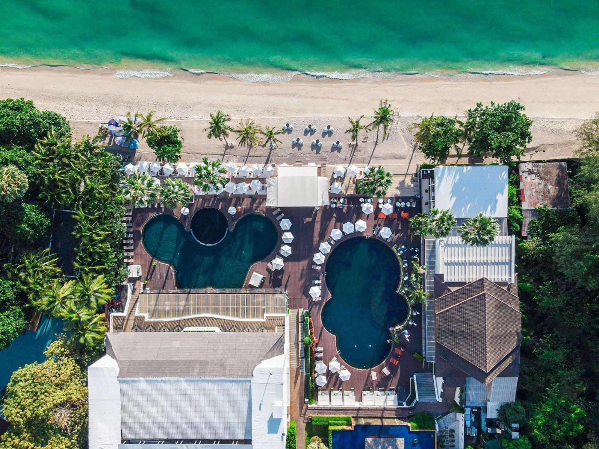 Pullman Pattaya Hotel G - SHA Extra Plus Bagian luar foto Aerial view of the pool