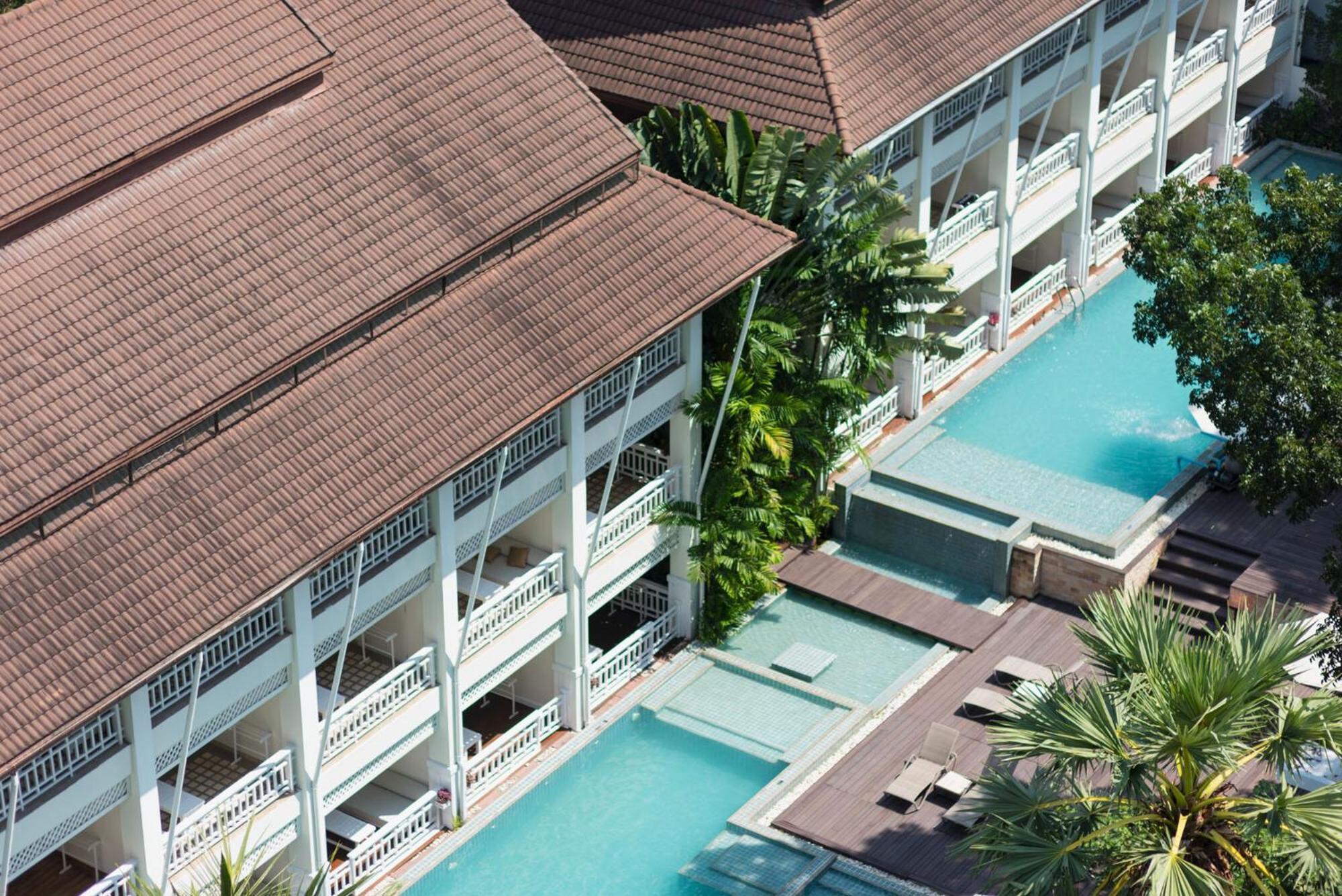 Pullman Pattaya Hotel G - SHA Extra Plus Bagian luar foto The Royal Paradise Hotel and Spa