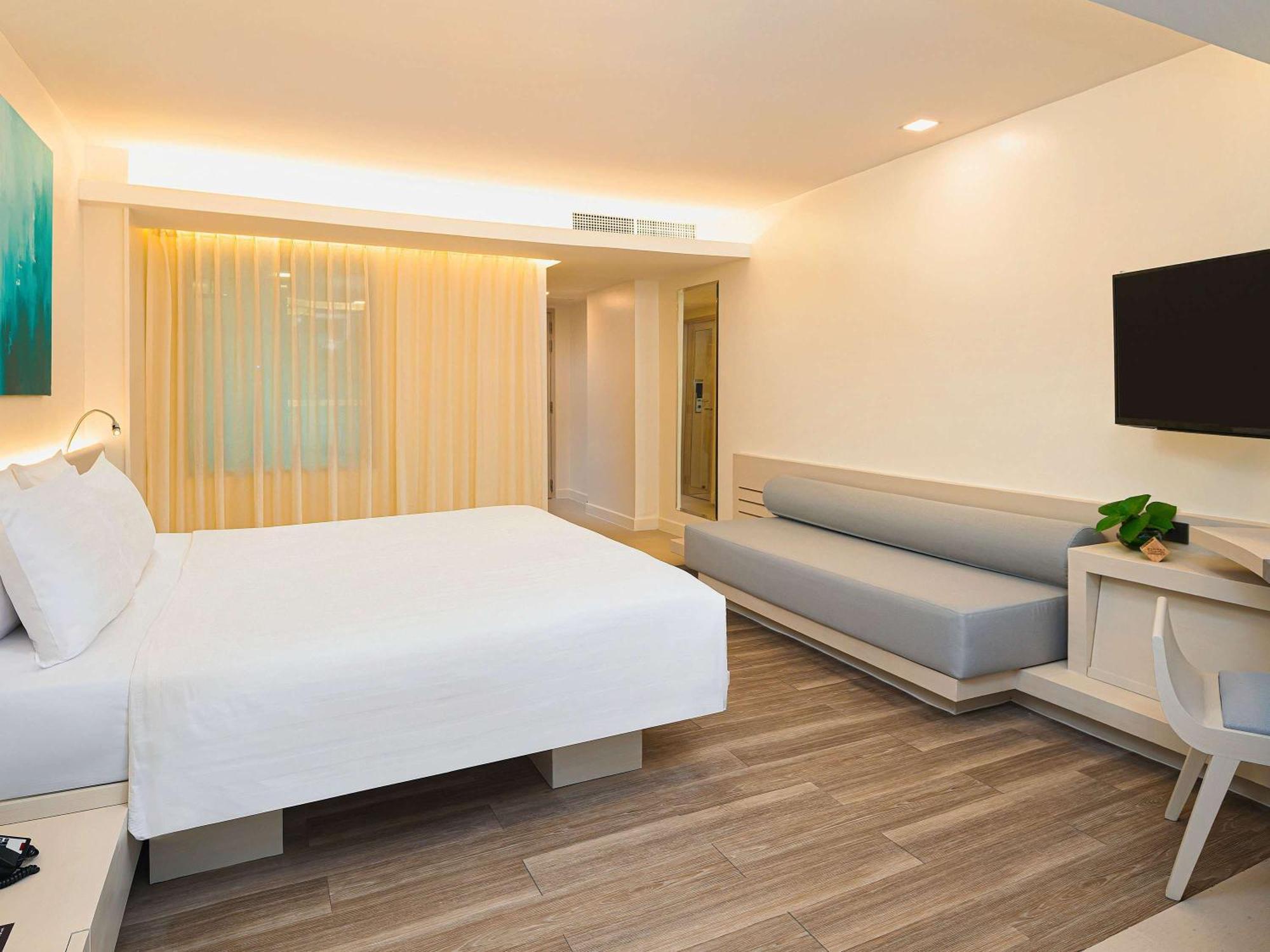 Pullman Pattaya Hotel G - SHA Extra Plus Bagian luar foto